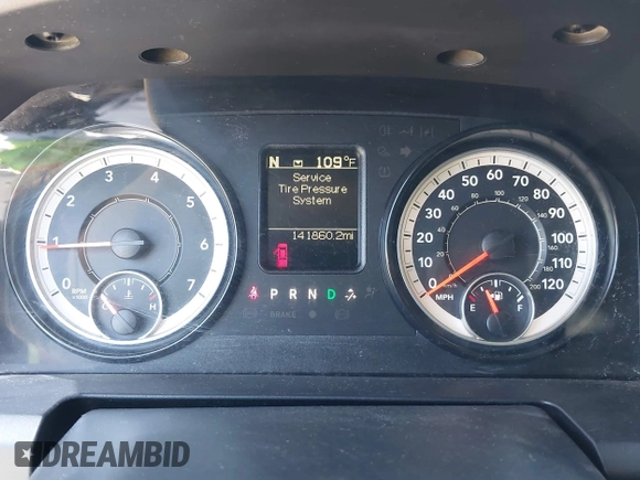 2017 Ram 1500 Tradesman z VIN 3C6JR6DT8HG542110, wystawiony jako IAAI lot #42201128 z przebiegiem 141 860 mil mil oraz . Historia ofert i sprzedaży dostępna na DreamBid. Obrazek 7.