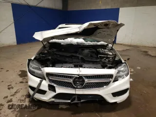 2015 Mercedes-Benz CLS-Class CLS 400 with VIN WDDLJ6FB7FA143171, listed as a Copart auction lot 38639674 with 125,854 mi miles. Bid and sale history available at carsss.com. Image 5.