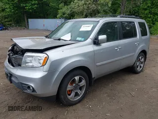 2015 Honda Pilot SE z VIN 5FNYF4H38FB053093, wystawiony jako IAAI lot #42290867 z przebiegiem 120 238 mil mil oraz . Historia ofert i sprzedaży dostępna na DreamBid. Obrazek 2.