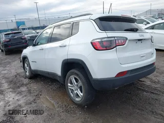 2023 Jeep Compass Latitude with VIN 3C4NJDBN6PT556992, listed as a IAAI auction lot 41226965 with 22,300 mi miles and . Bid and sale history available at DreamBid. Image 3.