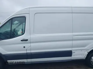 2016 Ford Transit с VIN 1FTYE2CM7GKA06309, выставлен на аукционе IAAI как лот 42212650 с пробегом 309 520 миль миль и . История ставок и продаж доступна на DreamBid. Изображение 15.