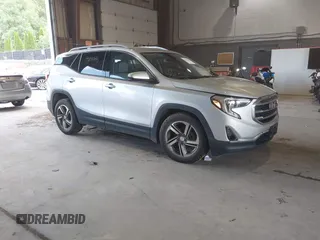 2020 GMC Terrain SLT z VIN 3GKALVEV7LL245807, wystawiony jako IAAI lot #40143390 z przebiegiem 83 453 mil mil oraz . Historia ofert i sprzedaży dostępna na DreamBid. Obrazek 1.