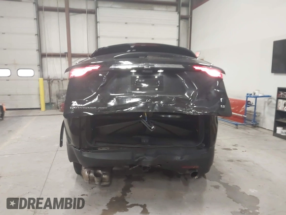 2022 Chevrolet Traverse LT with VIN 1GNEVHKW3NJ124361, listed as a IAAI auction lot 41033053 with 27,869 mi miles and . Bid and sale history available at DreamBid. Image 6.