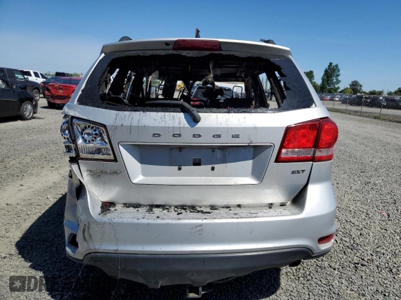 2014 Dodge Journey SXT z VIN 3C4PDDBG3ET178595, wystawiony jako Copart lot #56893275 z przebiegiem Nie podano mil oraz Szkoda całkowita • Salvage title. Historia ofert i sprzedaży dostępna na DreamBid. Obrazek 6.
