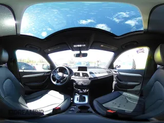 2017 Audi Q3 Premium Plus z VIN WA1JCCFS5HR003127, wystawiony jako IAAI lot #42060877 z przebiegiem 78 881 mil mil oraz . Historia ofert i sprzedaży dostępna na DreamBid. Obrazek 18.