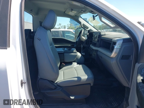 2023 Ford F-250 XL with VIN 1FTBF2AA6PEE09157, listed as a IAAI auction lot 42629266 with 15,571 mi miles and . Bid and sale history available at DreamBid. Image 5.