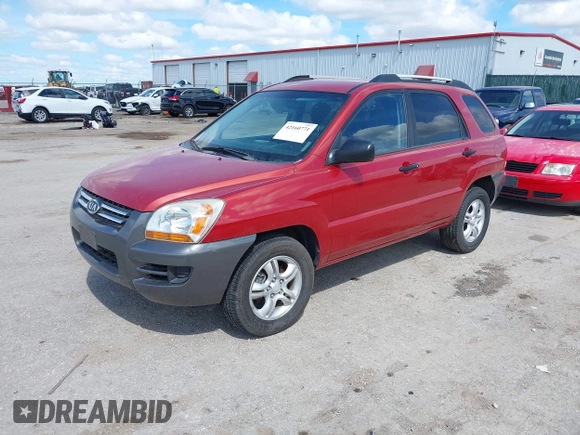 2008 Kia Sportage LX with VIN KNDJE723887490986, listed as a IAAI auction lot 42160771 with 195,545 mi miles. Bid and sale history available at carsss.com. Image 2.
