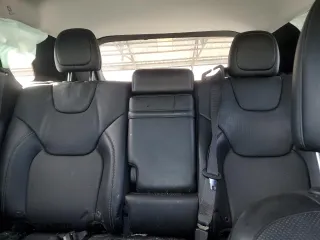 2019 Jeep Cherokee Limited with VIN 1C4PJMDX0KD368278, listed as a Copart auction lot 48106335 with 0 mi miles and Salvage Title. Bid and sale history available at carsss.com. Image 10.