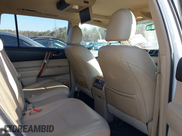 2012 Toyota Highlander Limited with VIN 5TDYK3EHXCS066361, listed as a IAAI auction lot 41479998 with 161,592 mi miles and . Bid and sale history available at DreamBid. Image 8.