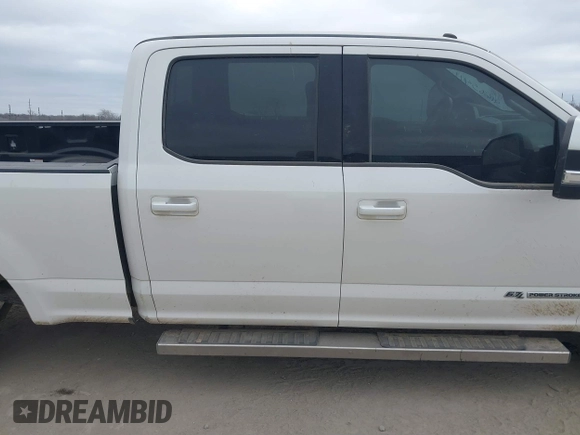 2018 Ford Super Duty F-250 SRW XL with VIN 1FT7W2BT0JEB65096, listed as a IAAI auction lot 41685411 with 124,359 mi miles. Bid and sale history available at carsss.com. Image 13.