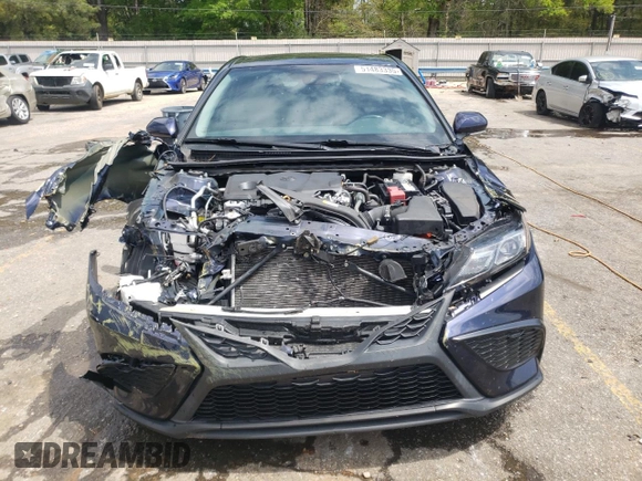 2022 Toyota Camry SE with VIN 4T1T11AK6NU672205, listed as a Copart auction lot 51483335 with 56,649 mi miles and Salvage Title. Bid and sale history available at carsss.com. Image 5.