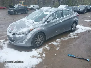 2014 Hyundai Elantra SE z VIN KMHDH4AE9EU114165, wystawiony jako IAAI lot #40926581 z przebiegiem 113 455 mil mil oraz . Historia ofert i sprzedaży dostępna na DreamBid. Obrazek 2.