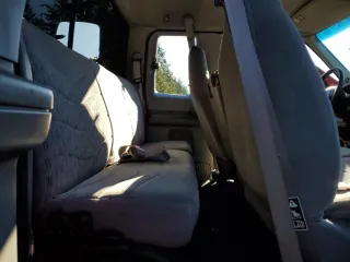 2000 Ford F-350 XL with VIN 1FTSX31F0YEB82614, listed as a Copart auction lot 42646525 with 172,112 mi miles and Salvage Title. Bid and sale history available at DreamBid. Image 10.