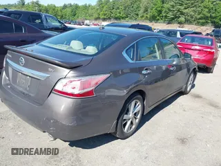 2015 Nissan Altima SV z VIN 1N4AL3AP8FC154011, wystawiony jako IAAI lot #42352693 z przebiegiem 178 851 mil mil oraz . Historia ofert i sprzedaży dostępna na DreamBid. Obrazek 4.