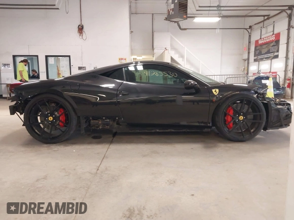 2011 Ferrari 458 Italia z VIN ZFF67NFA7B0178589, wystawiony jako IAAI lot #41285530 z przebiegiem 9226 mil mil oraz . Historia ofert i sprzedaży dostępna na DreamBid. Obrazek 14.