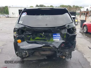 2018 Toyota Highlander LE with VIN 5TDZZRFH2JS246805, listed as a IAAI auction lot 42697587 with 287,457 mi miles and . Bid and sale history available at DreamBid. Image 6.