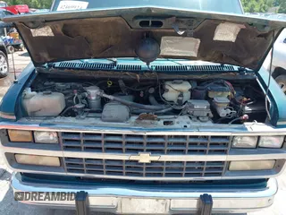 1995 Chevrolet Chevy Van с VIN 1GBEG25K5SF120517, выставлен на аукционе IAAI как лот 42469924 с пробегом 99 761 миль миль и . История ставок и продаж доступна на DreamBid. Изображение 10.