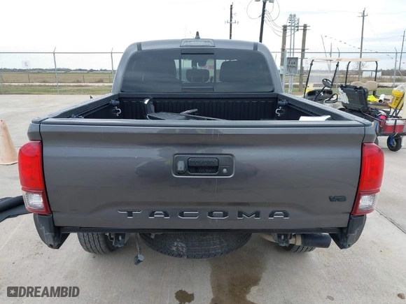 2021 Toyota Tacoma 2WD SR5 with VIN 5TFAZ5CN4MX113767, listed as a IAAI auction lot 41233626 with 52,859 mi miles. Bid and sale history available at carsss.com. Image 16.