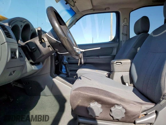2003 Nissan Xterra XE with VIN 5N1ED28T73C644470, listed as a Copart auction lot 62217415 with 184,488 mi miles and Clean title. Bid and sale history available at DreamBid. Image 7.