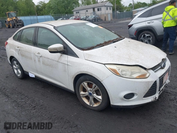 2013 Ford Focus SE z VIN 1FADP3F20DL302583, wystawiony jako IAAI lot #42332079 z przebiegiem 149 535 mil mil oraz . Historia ofert i sprzedaży dostępna na DreamBid. Obrazek 1.
