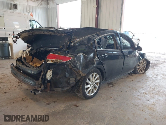 2011 Mazda 6 i Touring with VIN 1YVHZ8CH5B5M00936, listed as a IAAI auction lot 42210035 with Not provided miles and . Bid and sale history available at DreamBid. Image 4.