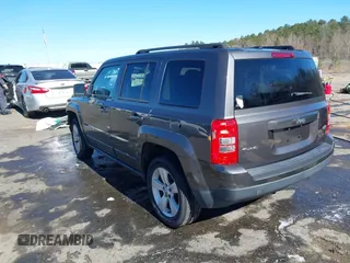 2014 Jeep Patriot Latitude with VIN 1C4NJRFB3ED886007, listed as a IAAI auction lot 41285963 with 127,007 mi miles and . Bid and sale history available at DreamBid. Image 3.