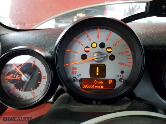 2013 MINI Cooper Convertible with VIN WMWZN3C53DT569279, listed as a Copart auction lot 86190464 with 95,554 mi miles and Salvage Title. Bid and sale history available at carsss.com. Image 9.