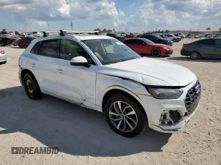 2021 Audi Q5 Premium Plus z VIN WA1BAAFY1M2041783, wystawiony jako Copart lot #75557214 z przebiegiem Nie podano mil oraz Szkoda całkowita • Salvage title. Historia ofert i sprzedaży dostępna na DreamBid. Obrazek 4.