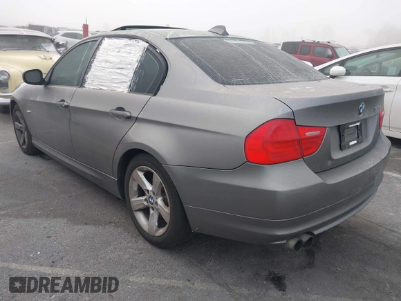 2011 BMW 3 Series 328i with VIN WBAPH5G5XBNM76717, listed as a IAAI auction lot 41796390 with 166,202 mi miles and . Bid and sale history available at carsss.com. Image 3.