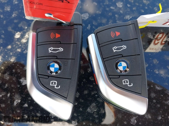 2024 BMW i4 xDrive40 z VIN WBY83FB04RFT19615, wystawiony jako IAAI lot #41679918 z przebiegiem 3 883 mil mil oraz . Historia ofert i sprzedaży dostępna na DreamBid. Obrazek 11.