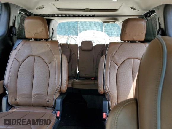 2017 Chrysler Pacifica Limited with VIN 2C4RC1GGXHR679820, listed as a Copart auction lot 60559165 with 68,425 mi miles and Salvage title. Bid and sale history available at DreamBid. Image 10.