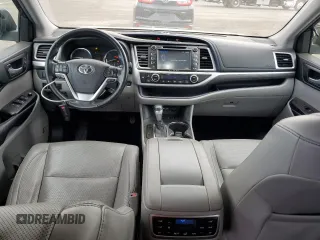 2019 Toyota Highlander Limited with VIN 5TDDZRFH0KS992455, listed as a Copart auction lot 54707655 with 408,319 mi miles and Salvage title. Bid and sale history available at DreamBid. Image 8.