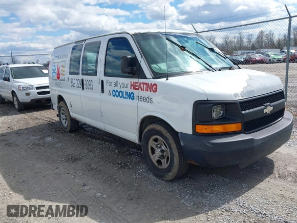 2008 Chevrolet Express Cargo Van with VIN 1GCFG15X081153310, listed as a IAAI auction lot 41892125 with 297,669 mi miles. Bid and sale history available at carsss.com. Image 1.