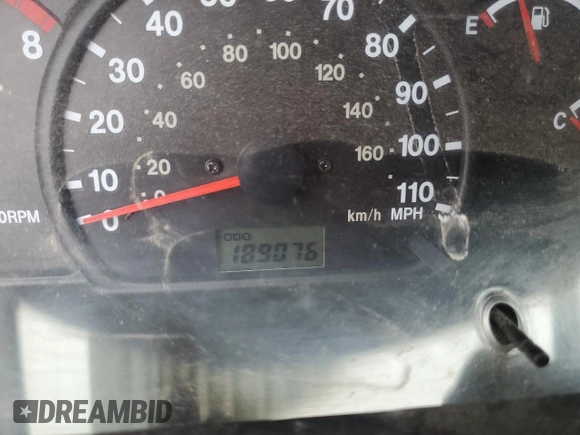 2002 Chevrolet Tracker with VIN 2CNBE13C926934704, listed as a Copart auction lot 70717194 with 189,076 mi miles and Salvage title. Bid and sale history available at DreamBid. Image 9.