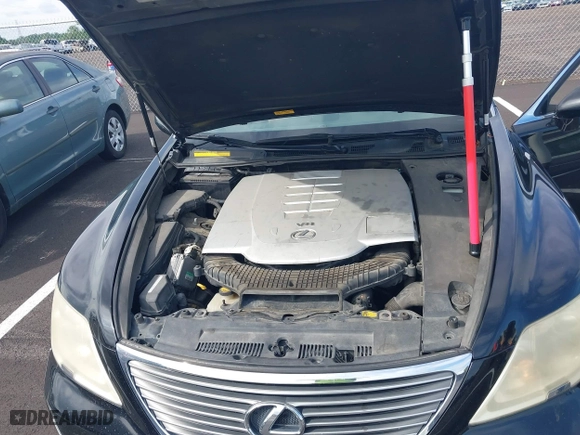 2007 Lexus LS 460 with VIN JTHBL46F775045497, listed as a IAAI auction lot 42088657 with 248,208 mi miles. Bid and sale history available at carsss.com. Image 10.
