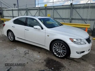 2010 Lexus LS 460 z VIN JTHBL5EFXA5097219, wystawiony jako Copart lot #52623605 z przebiegiem 147 710 mil mil oraz Nie do naprawy • Non repairable. Historia ofert i sprzedaży dostępna na DreamBid. Obrazek 4.