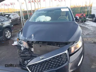 2021 Kia Sedona EX with VIN KNDMB5C17M6666739, listed as a IAAI auction lot 41423684 with 41,816 mi miles. Bid and sale history available at carsss.com. Image 12.
