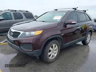 2013 Kia Sorento LX with VIN 5XYKT4A28DG387792, listed as a IAAI auction lot 42650144 with 93,136 mi miles and . Bid and sale history available at DreamBid. Image 2.