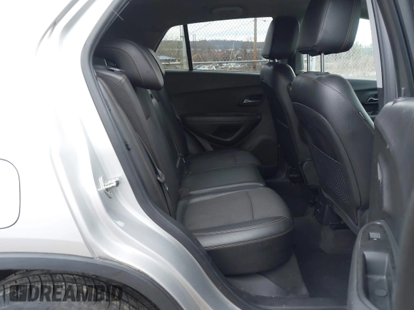 2017 Chevrolet Trax LT with VIN KL7CJPSB6HB133666, listed as a IAAI auction lot 41812766 with 80,376 mi miles. Bid and sale history available at carsss.com. Image 8.