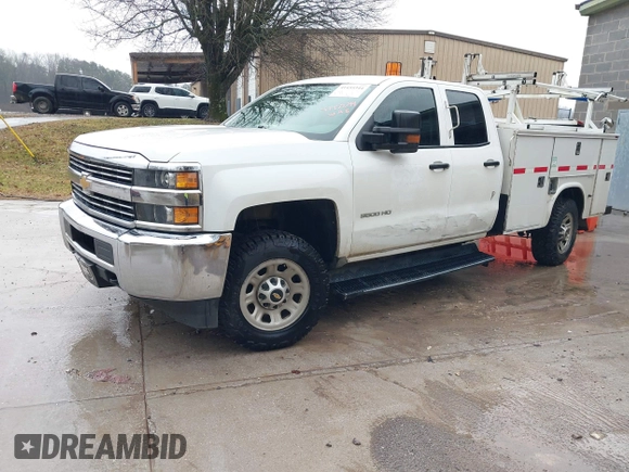 2015 Chevrolet Silverado 3500HD with VIN 1GB2KYEGXFZ529648, listed as a IAAI auction lot 41455344 with 317,558 mi miles and . Bid and sale history available at DreamBid. Image 18.