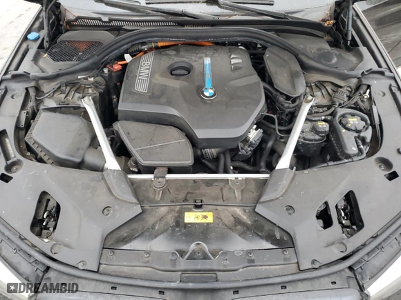 2019 BMW 5 Series 530e iPerformance with VIN WBAJA9C59KB389271, listed as a Copart auction lot 86341294 with 92,204 mi miles and Clean Title. Bid and sale history available at carsss.com. Image 11.
