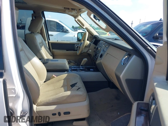 2011 Ford Expedition XLT with VIN 1FMJU1H55BEF13437, listed as a IAAI auction lot 42368594 with 177,150 mi miles and . Bid and sale history available at DreamBid. Image 5.