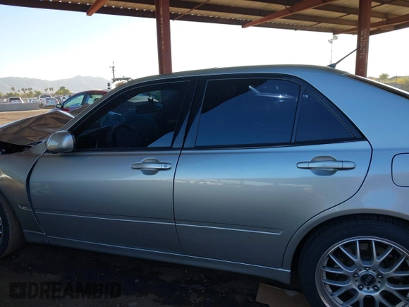 2004 Lexus IS 300/350 with VIN JTHBD192X40083769, listed as a IAAI auction lot 40962806 with Not Provided miles and . Bid and sale history available at carsss.com. Image 14.