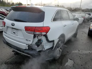 2018 Kia Sorento EX with VIN 5XYPHDA54JG400051, listed as a Copart auction lot 43736285 with 97,752 mi miles and Salvage Title. Bid and sale history available at carsss.com. Image 3.