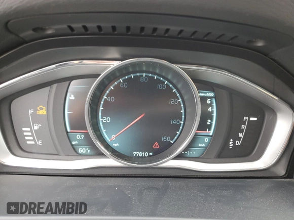 2015 Volvo V60 with VIN YV1612SB5F1186312, listed as a Copart auction lot 58552405 with 77,610 mi miles and Salvage title. Bid and sale history available at DreamBid. Image 9.
