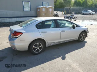 2015 Honda Civic SE z VIN 19XFB2F77FE246287, wystawiony jako Copart lot #56476495 z przebiegiem 218 009 mil mil oraz Szkoda całkowita • Salvage title. Historia ofert i sprzedaży dostępna na DreamBid. Obrazek 3.