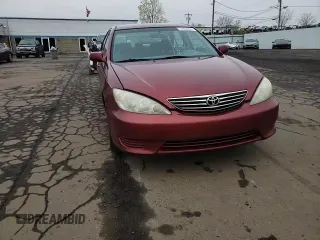 2005 Toyota Camry LE with VIN 4T1BF32K35U102265, listed as a Copart auction lot 53964805 with 174,150 mi miles and Salvage Title. Bid and sale history available at DreamBid. Image 13.
