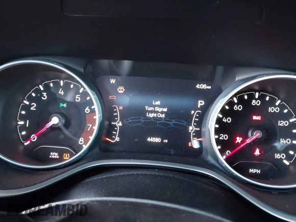 2018 Jeep Compass Latitude with VIN 3C4NJDBB6JT435456, listed as a IAAI auction lot 41328053 with 44,580 mi miles. Bid and sale history available at carsss.com. Image 7.