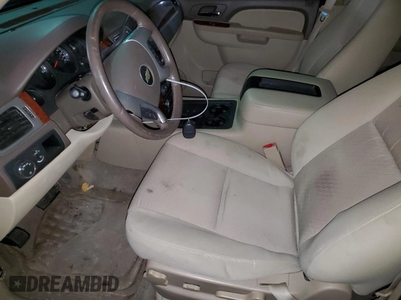 2013 Chevrolet Tahoe LS with VIN 1GNSCAE02DR126495, listed as a Copart auction lot 45039555 with 223,694 mi miles and Clean title. Bid and sale history available at DreamBid. Image 7.