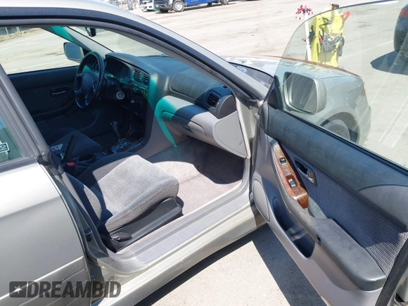 2003 Subaru Legacy Outback with VIN 4S3BH895X37651498, listed as a IAAI auction lot 42418900 with 270,904 mi miles and . Bid and sale history available at DreamBid. Image 5.